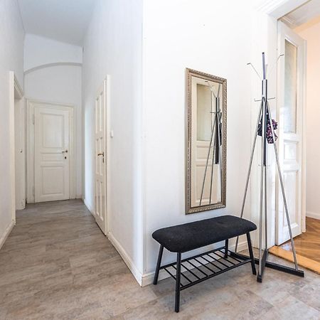 Apartments Safarikova 18 Prague Ngoại thất bức ảnh