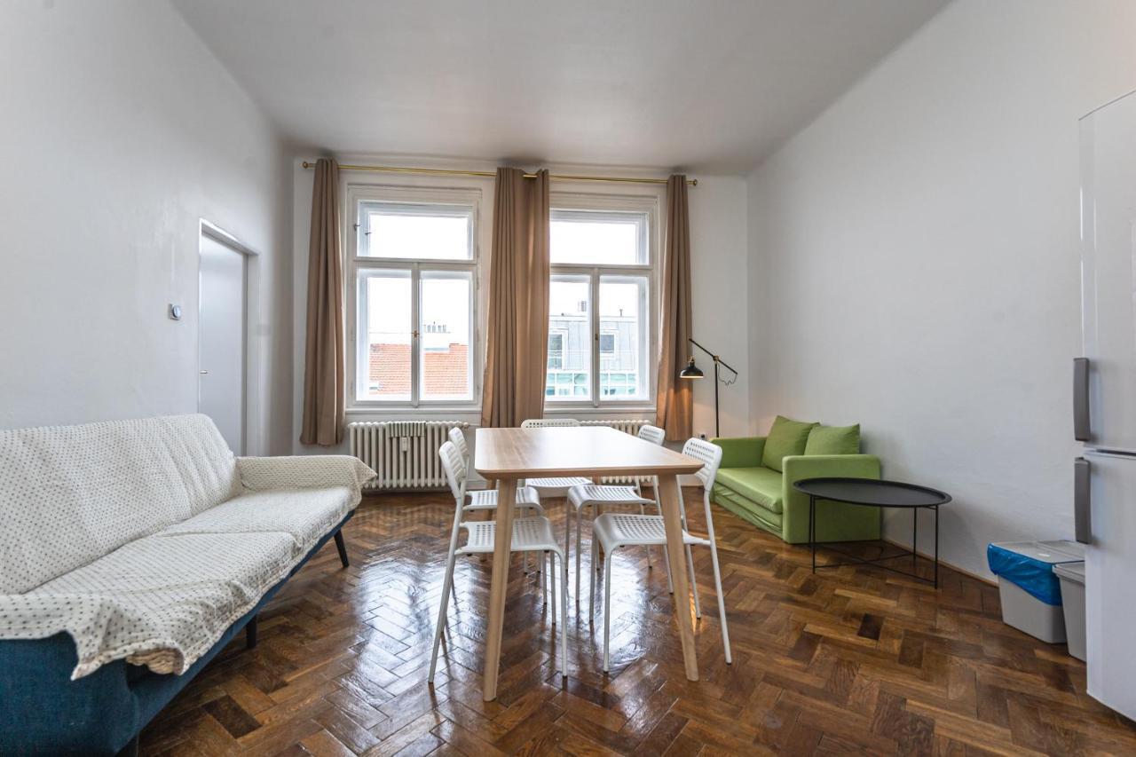 Apartments Safarikova 18 Prague Ngoại thất bức ảnh