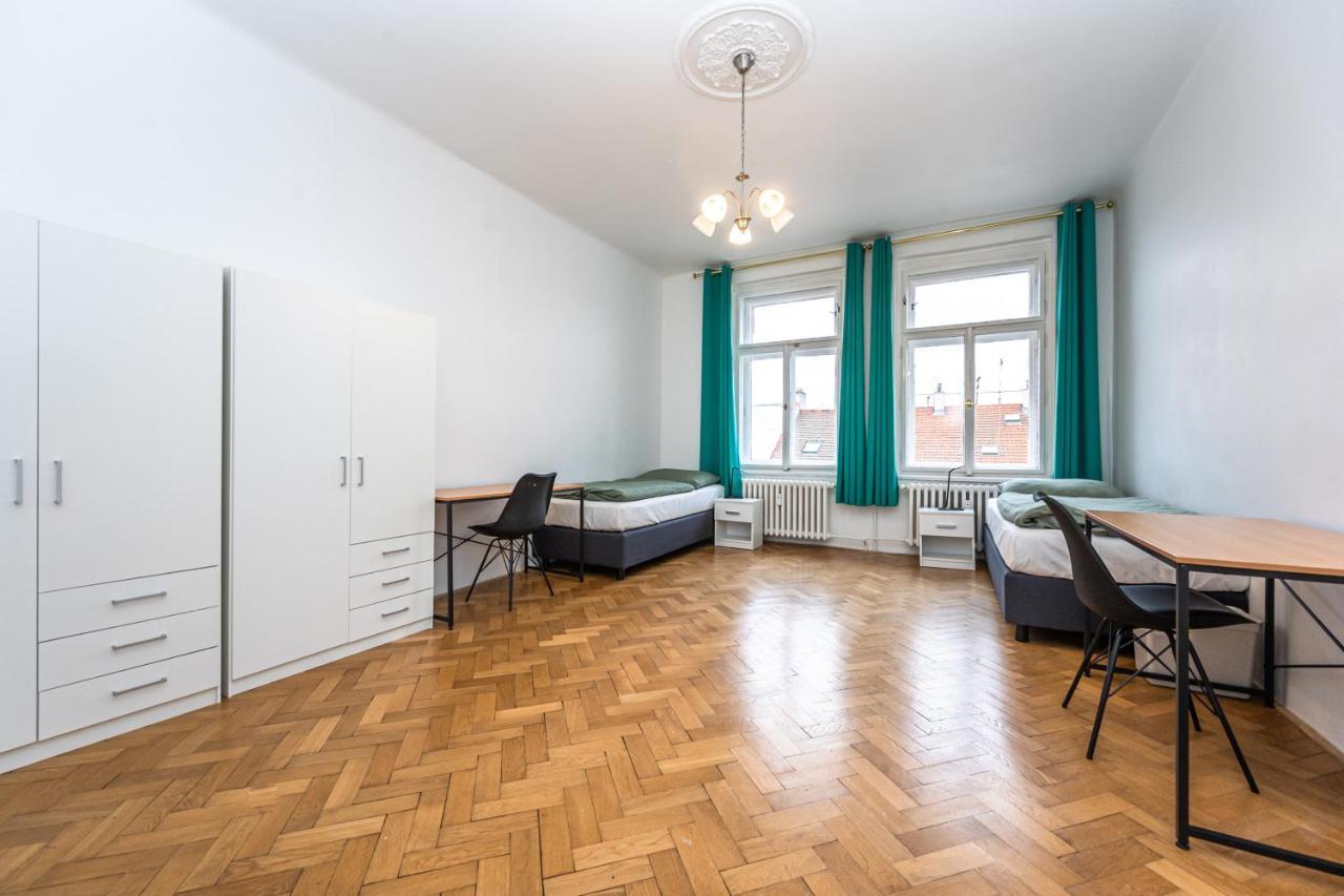 Apartments Safarikova 18 Prague Ngoại thất bức ảnh