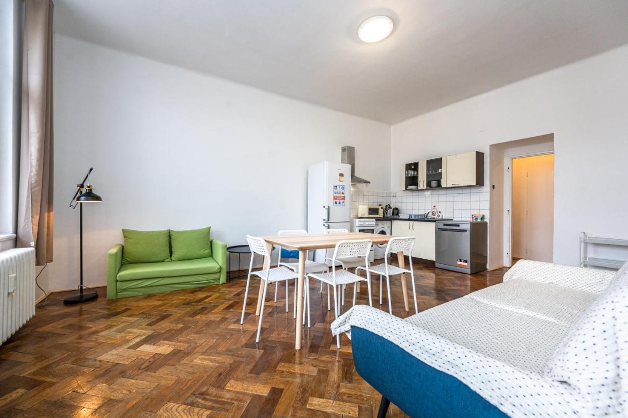 Apartments Safarikova 18 Prague Ngoại thất bức ảnh