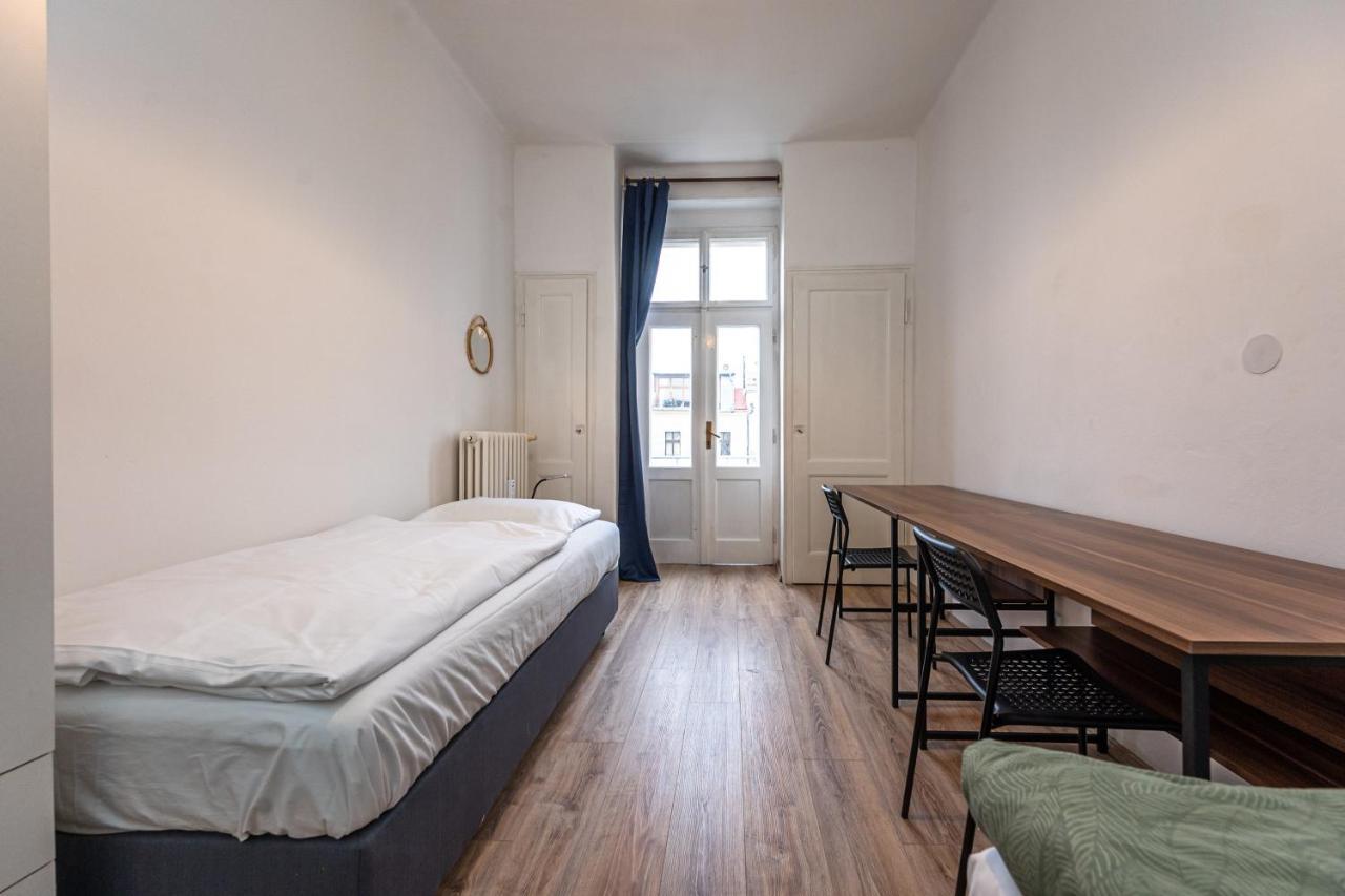 Apartments Safarikova 18 Prague Ngoại thất bức ảnh