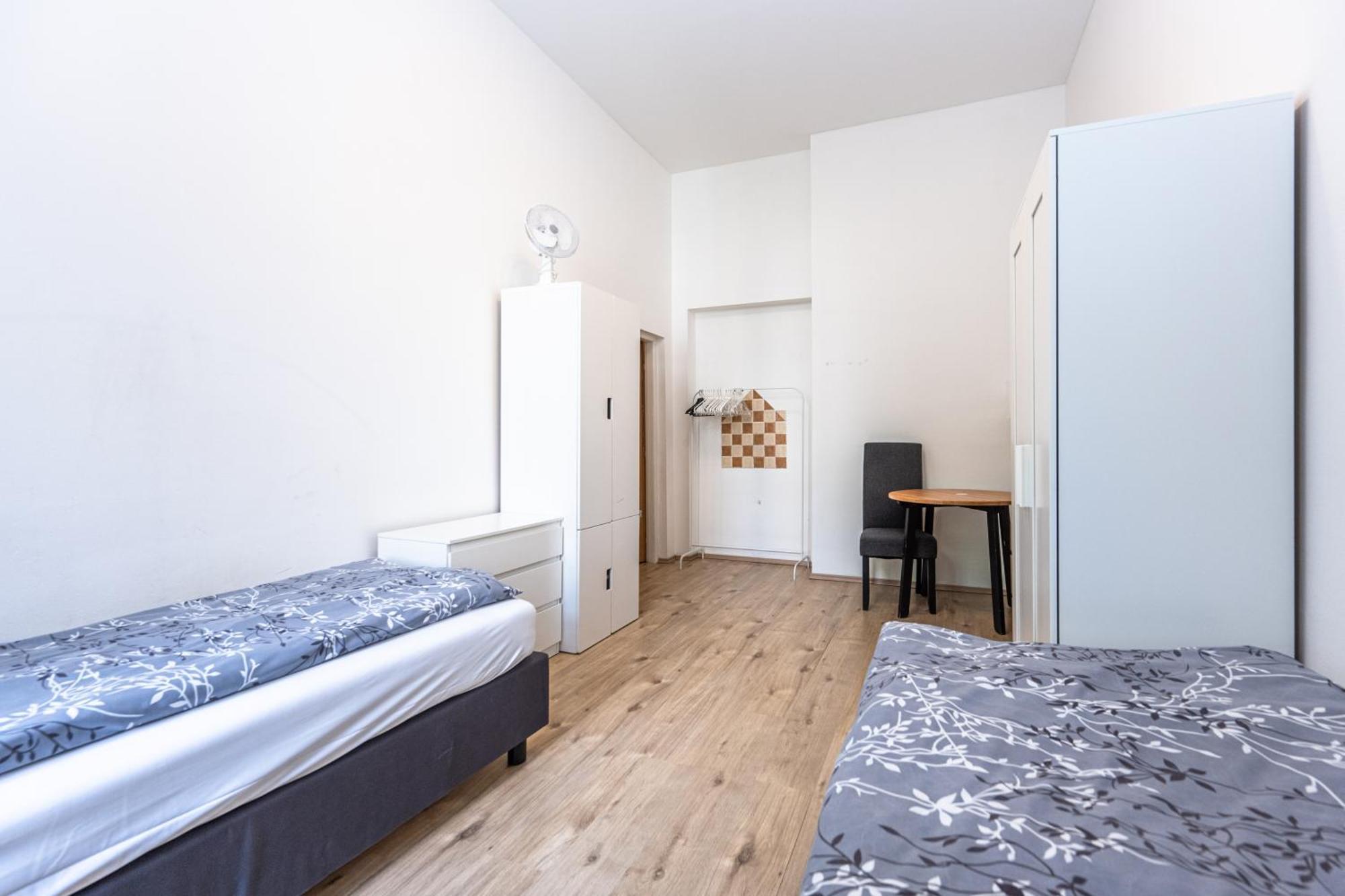 Apartments Safarikova 18 Prague Ngoại thất bức ảnh